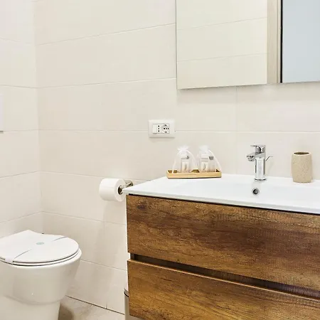 Alojamento de Acomodação e Pequeno-almoço Gioielli House