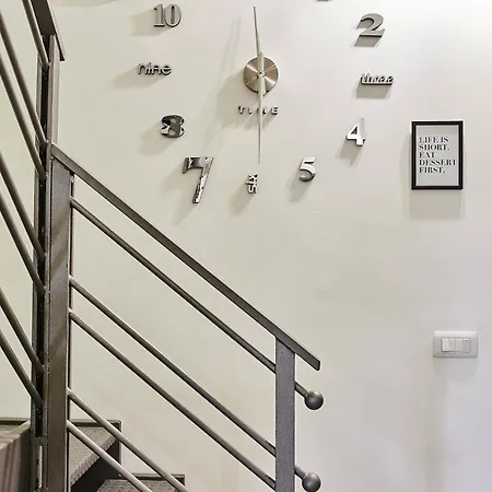 Alojamento de Acomodação e Pequeno-almoço Gioielli House 4*